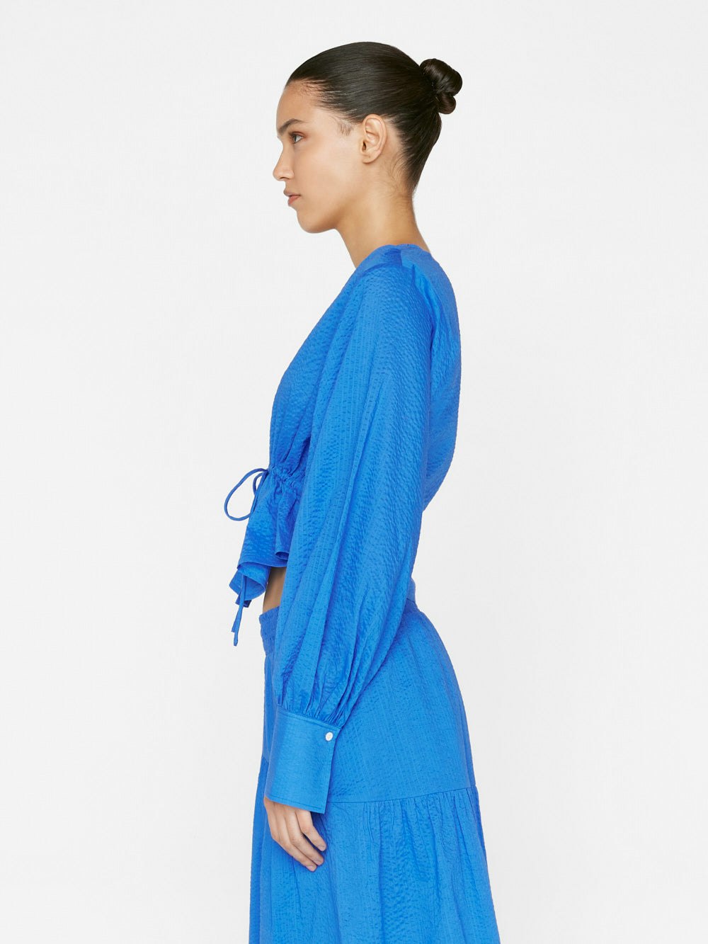 shirt side view alt:fit1